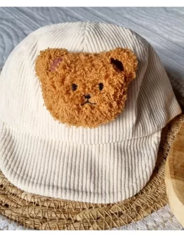 Beige Cordmütze mit Bär